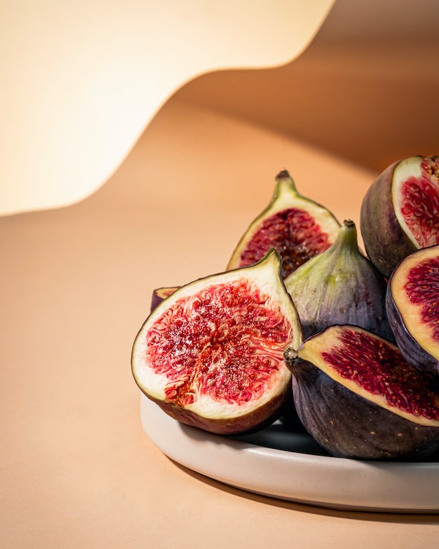 he scent of a fig can vary depending on the variety of the fig