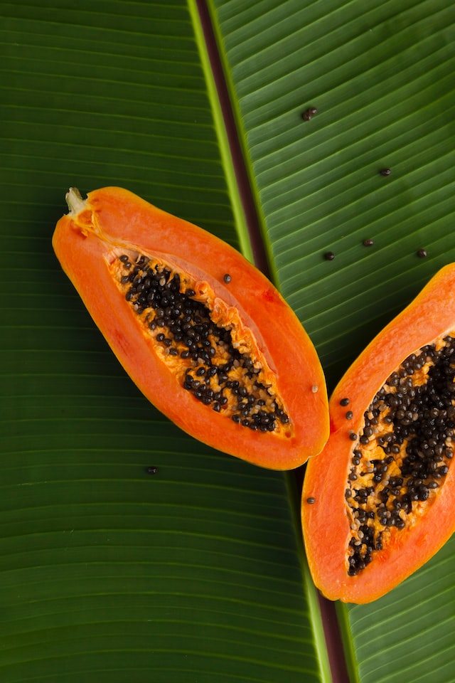 variety of papaya cultivated worldwide is 'Solo' or 'Hawaiian' papaya