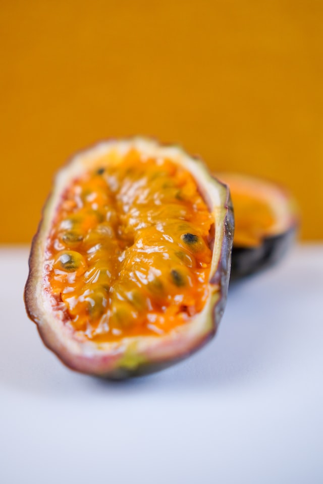 Passion fruit has a distinct, sweet and tangy aroma, with a subtle hint of tartness. 