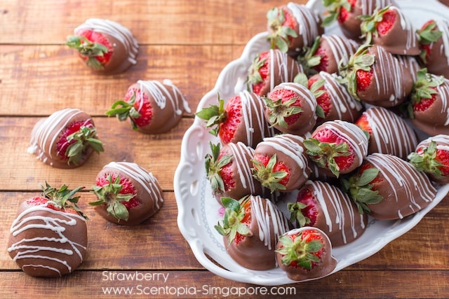 chocolate Strawberry is a popular dish