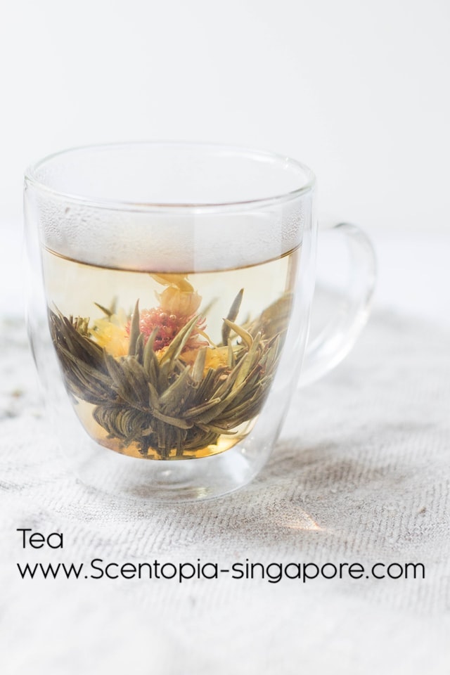 Tea Leaves and Fragrance Oils Blend